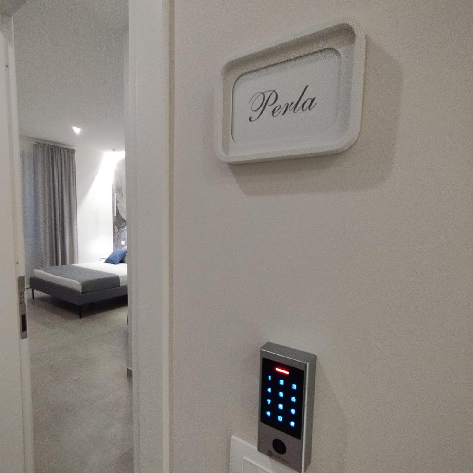 Agatha Modern Elegant Rooms SantʼAgata di Militello Екстериор снимка
